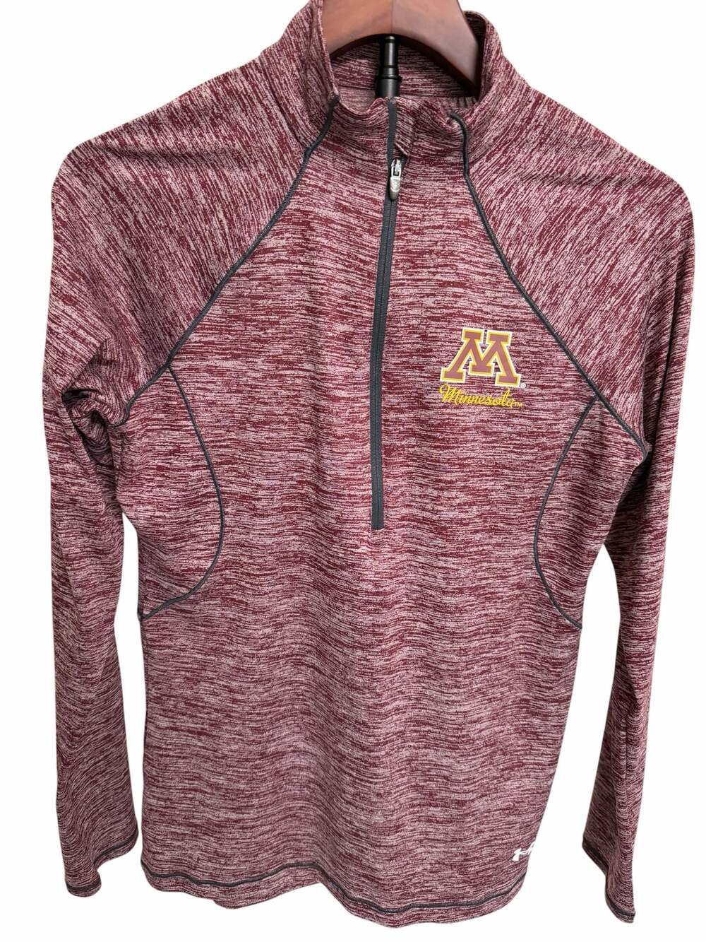 Under Armour University of Minnesota  HeatGear 1/4 Zip Pullover Size MD